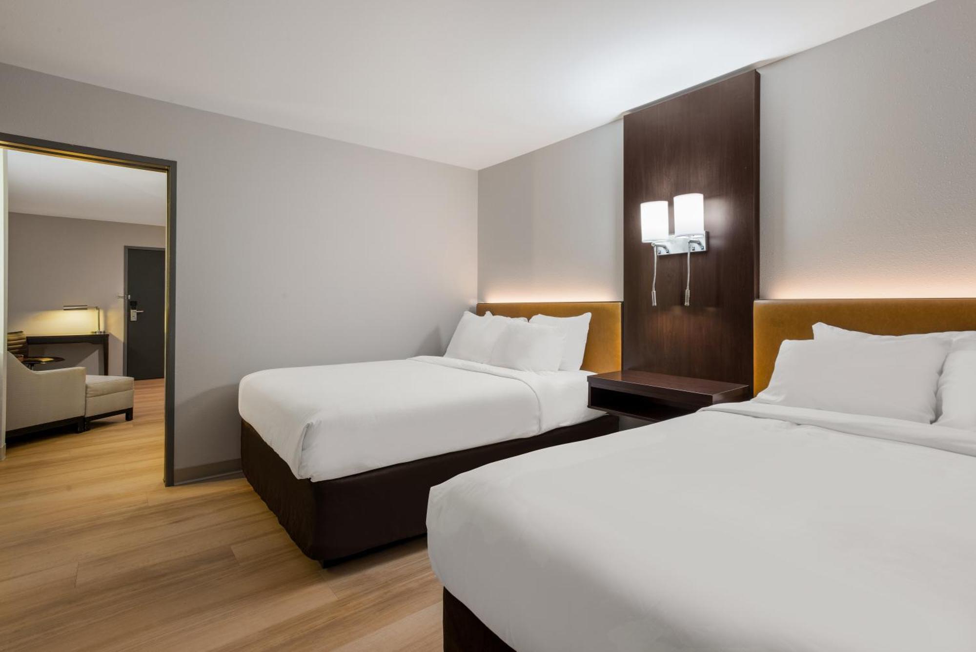 The Marco Hotel Lake Charles Bagian luar foto